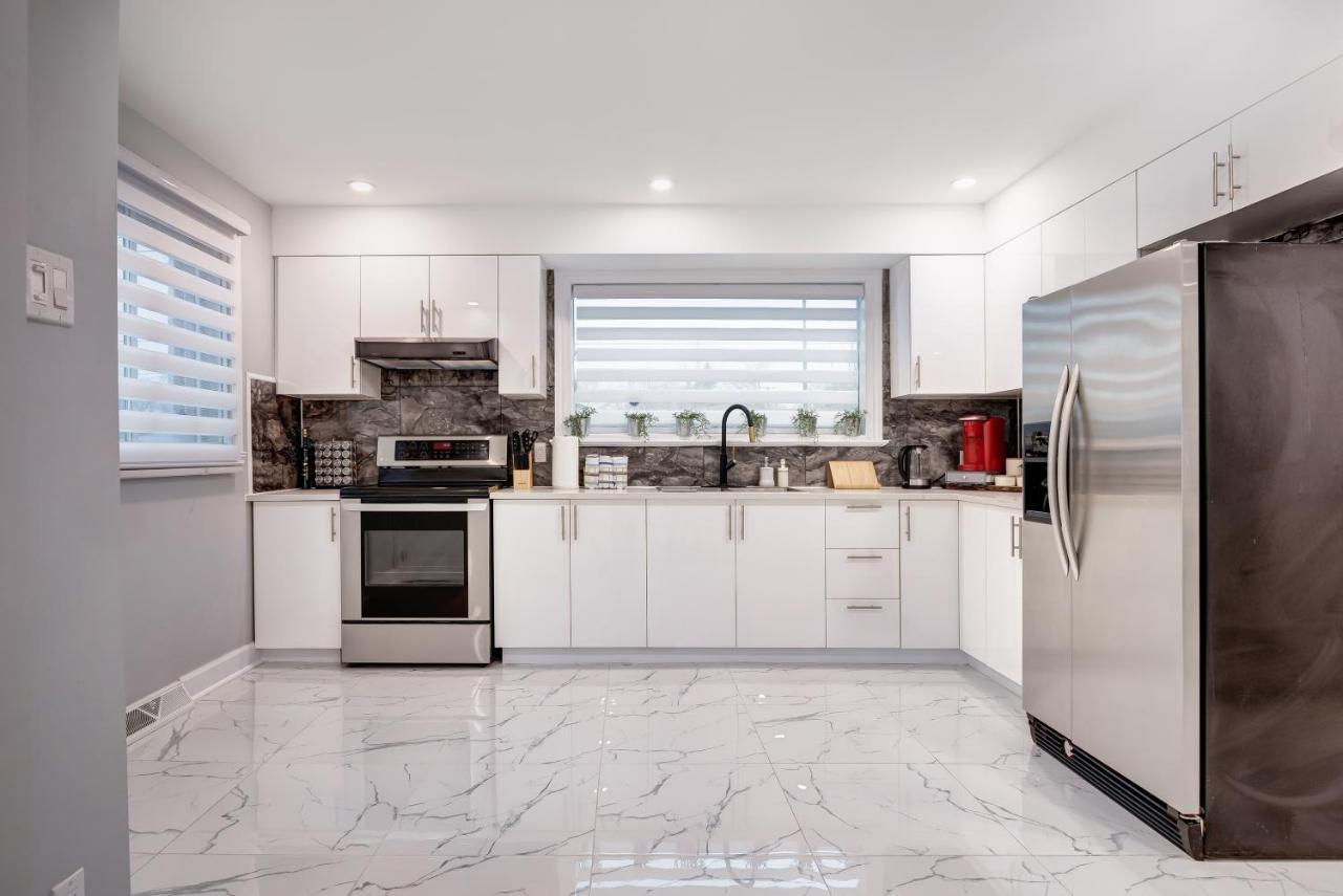 Modern 3 Bedrooms Lacordaire Appartement Montréal